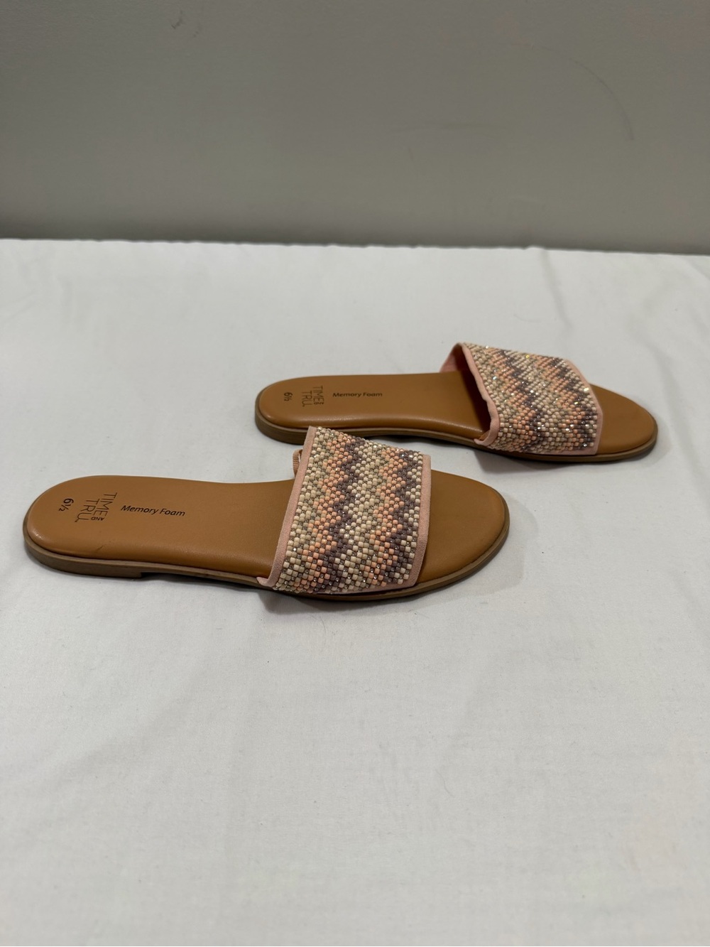 Time and Tru Pink Woven Slide Sandals